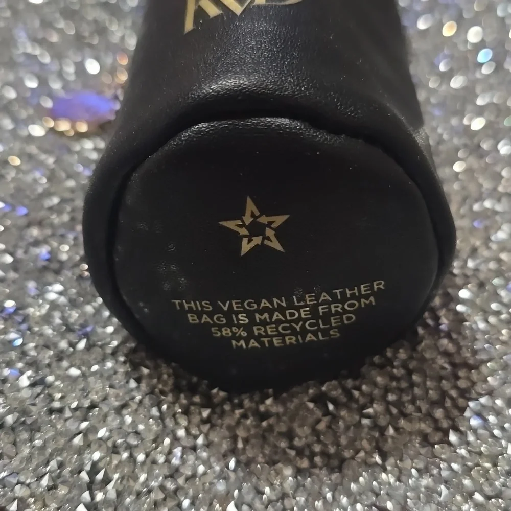 ❇️🧚‍♀️Kat Von D RARE Vegan Leather Cylinder Bag NWOTag